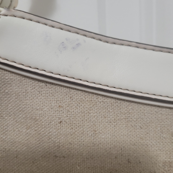 Etienne Aigner shoulder bag - Picture 4 of 8